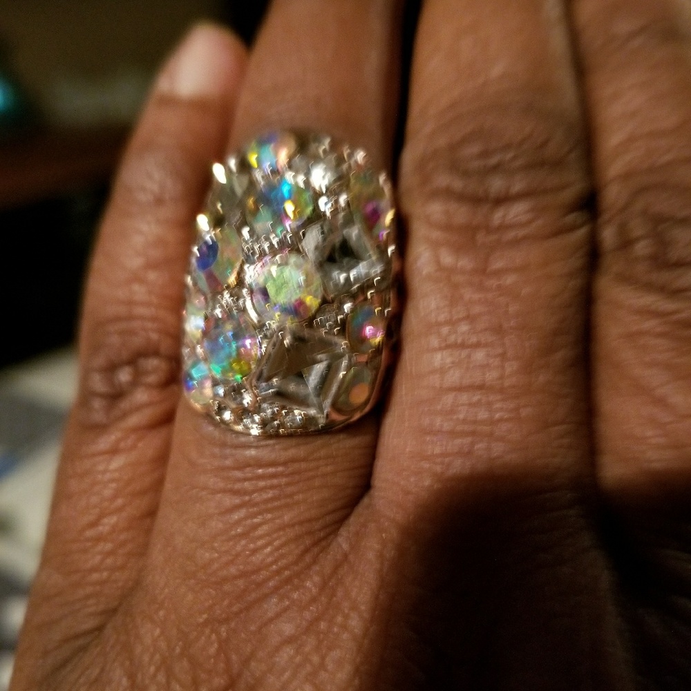 Ring - Picture 3 of 4